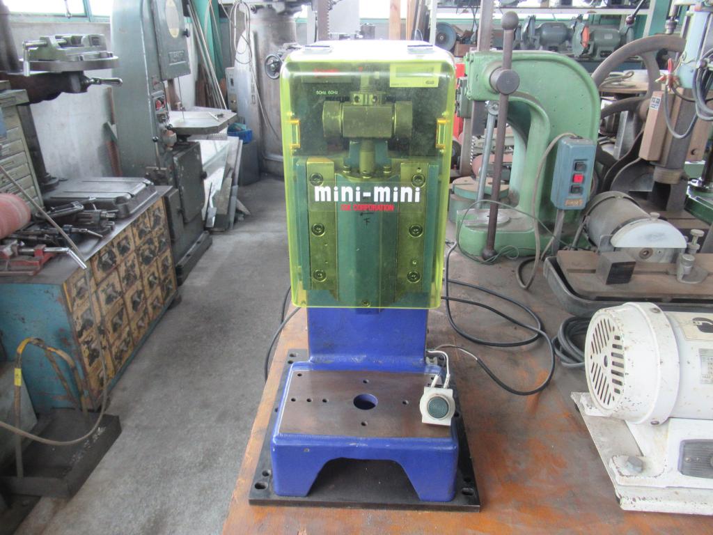 リベッティングマシン/CGK/TOP-100/2011年/OM-357